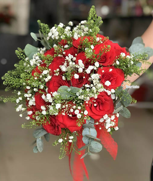 hoa cầm tay cô dâu