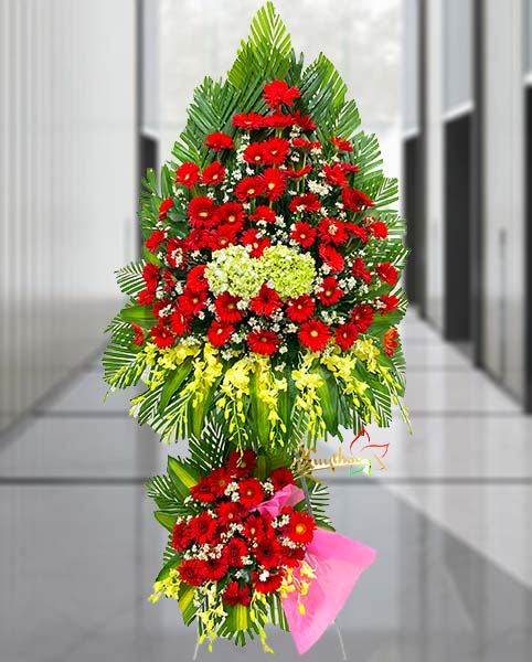 Lẵng Hoa Ch&uacute;c Mừng Gi&aacute; Rẻ