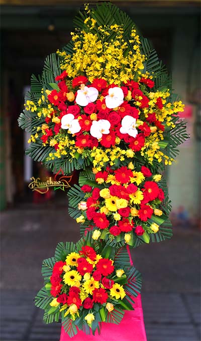 Hoa khai trương hồng ph&aacute;t