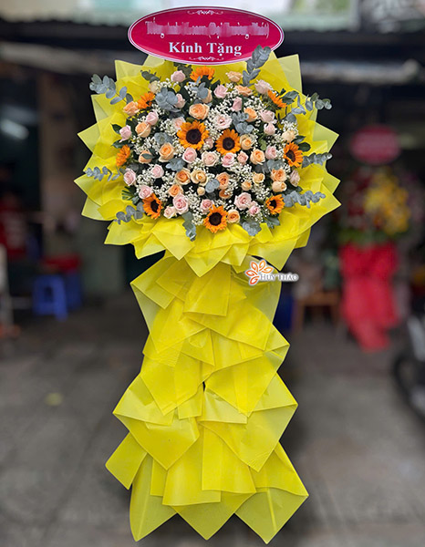 Lẵng hoa khai trương hồng ph&aacute;t