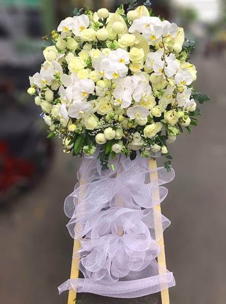 Mẫu Hoa Đ&aacute;m Tang Đẹp