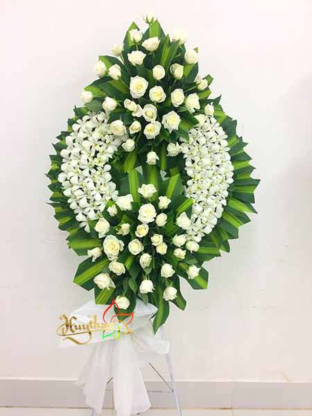 Mẫu cắm hoa đám tang