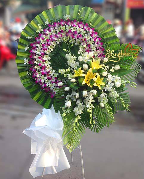 v&ograve;ng hoa đ&aacute;m tang gi&aacute; rẻ