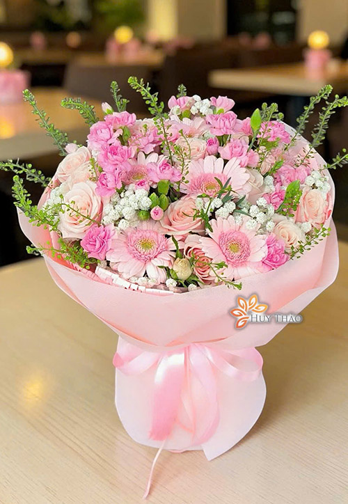 Gợi Ý Cách Chọn Bó Hoa 20-10 Tặng Người Yêu Ý Nghĩa Và Lãng Mạn Nhất