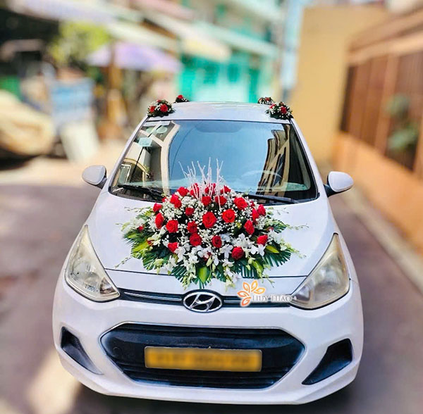 Cắm hoa xe cưới Cắm hoa xe cưới